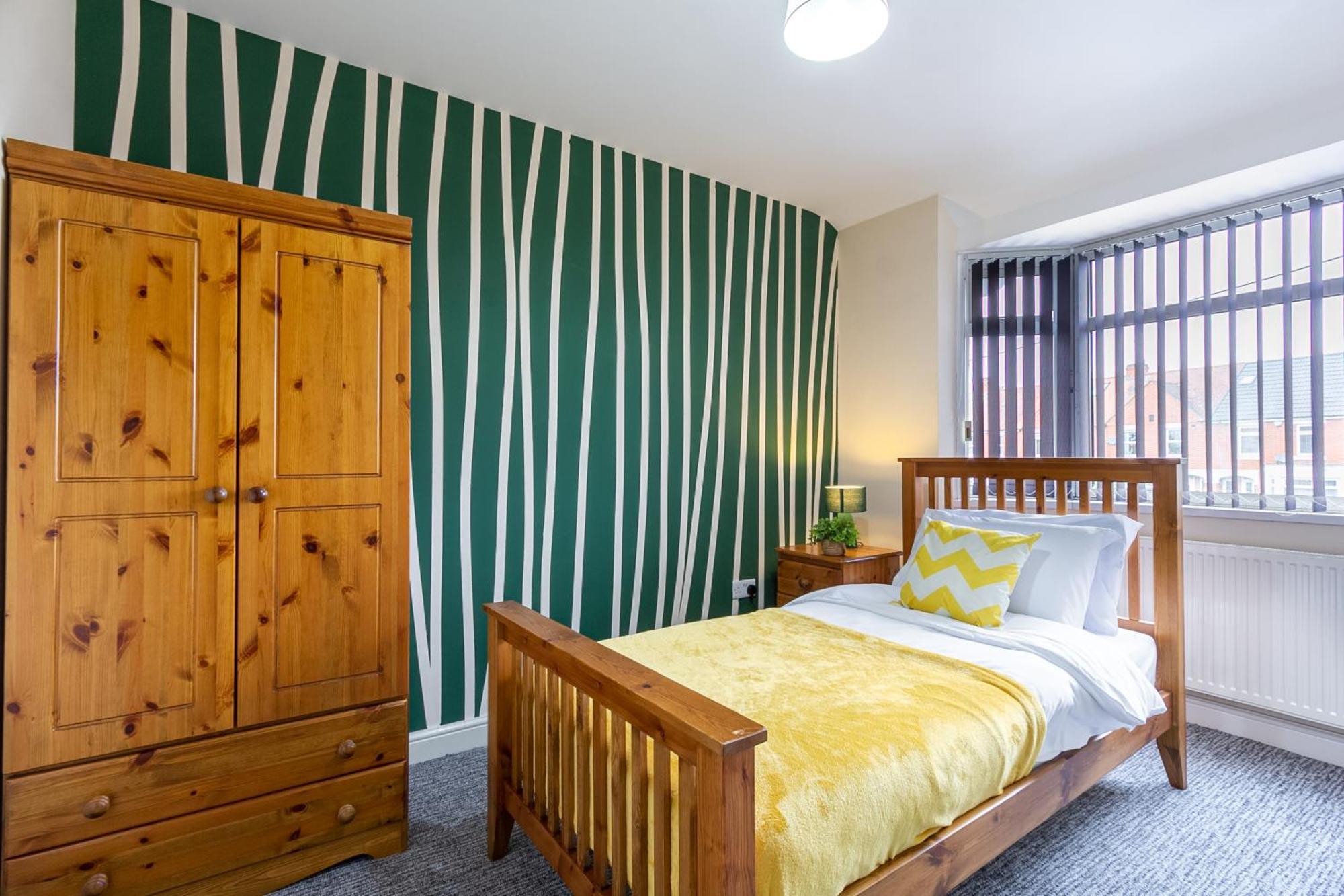 Bathway House - Free Secured Parking And Wifi Apartment Coventry Bagian luar foto