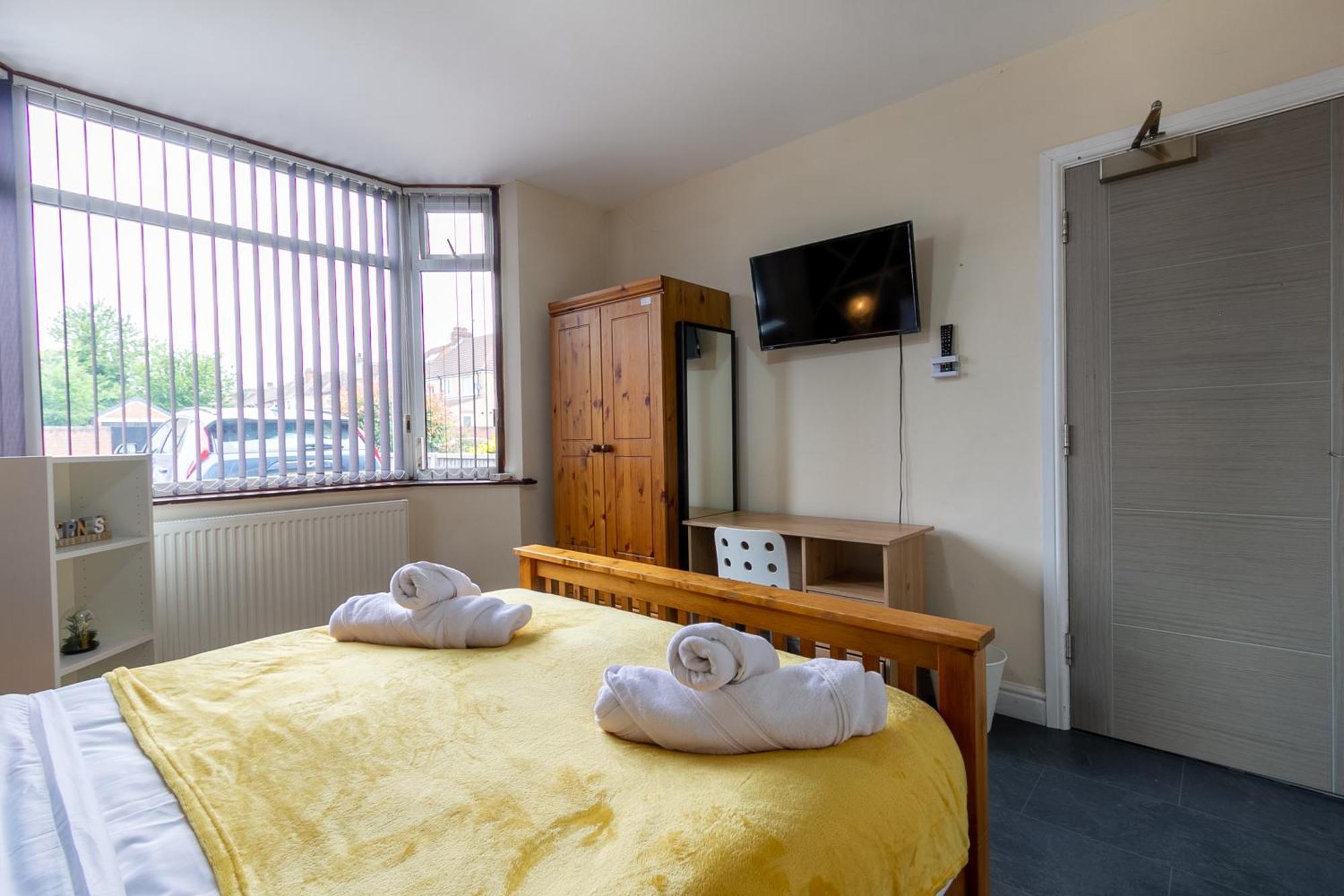 Bathway House - Free Secured Parking And Wifi Apartment Coventry Bagian luar foto