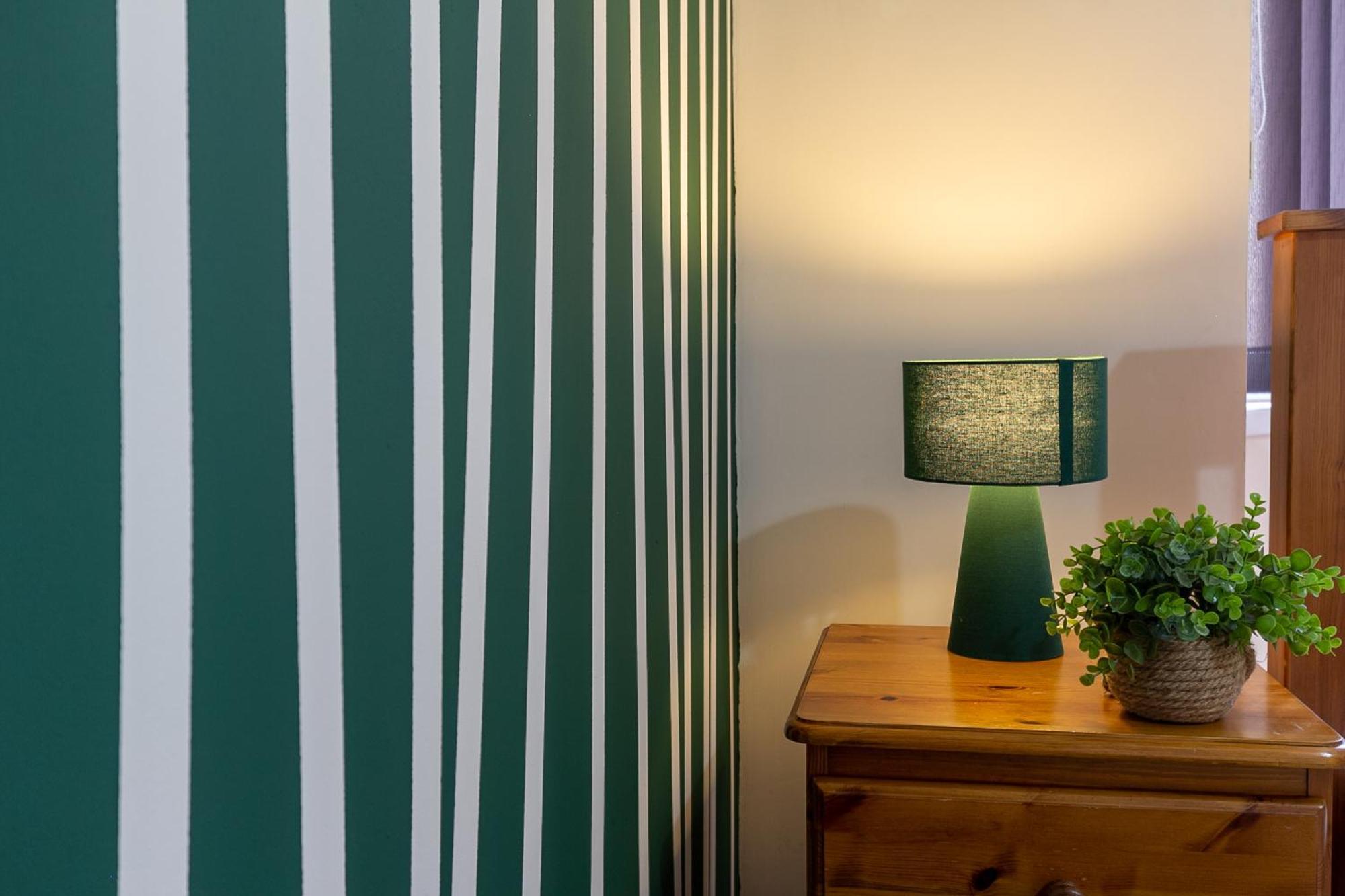 Bathway House - Free Secured Parking And Wifi Apartment Coventry Bagian luar foto