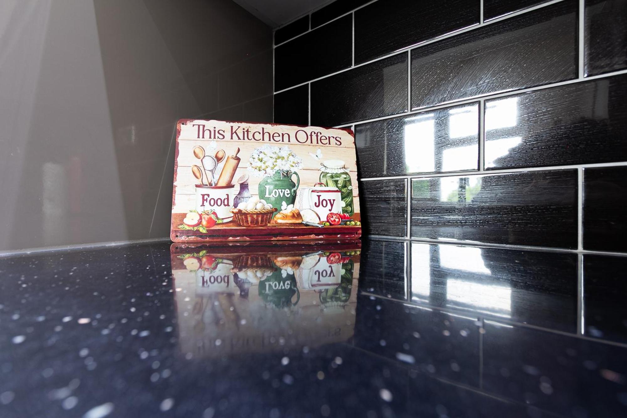 Bathway House - Free Secured Parking And Wifi Apartment Coventry Bagian luar foto