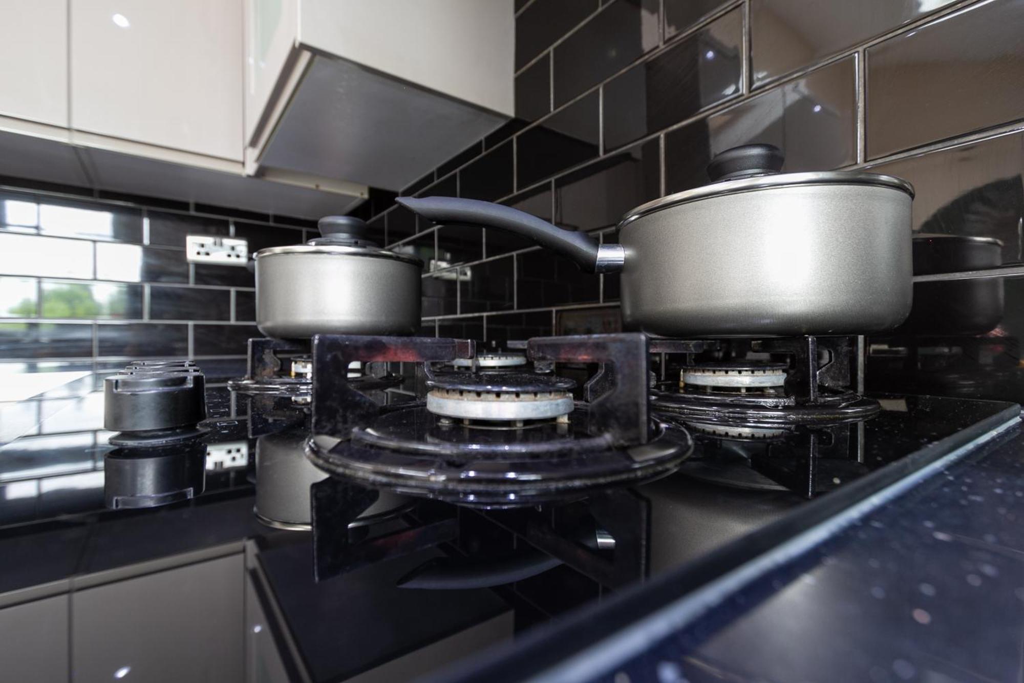 Bathway House - Free Secured Parking And Wifi Apartment Coventry Bagian luar foto