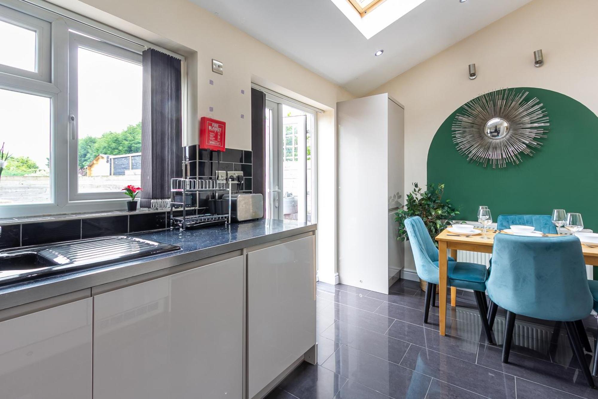 Bathway House - Free Secured Parking And Wifi Apartment Coventry Bagian luar foto