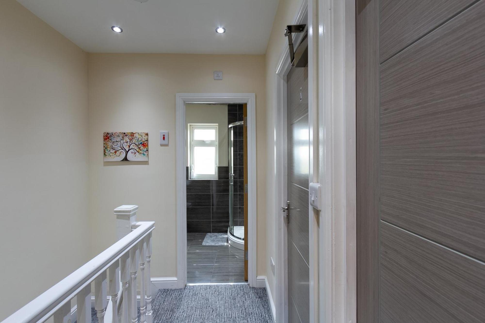 Bathway House - Free Secured Parking And Wifi Apartment Coventry Bagian luar foto